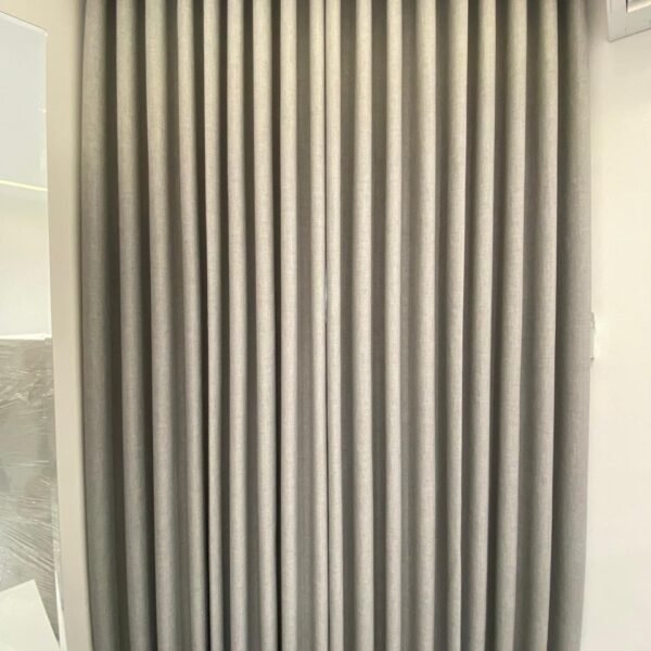 ستائر قماشية- بلاك أوت